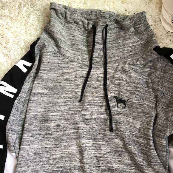 VS PINK GREY PULLOVER - Picture 2 of 3